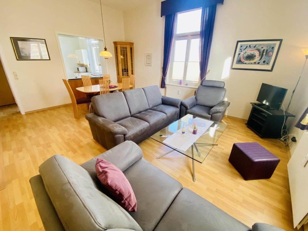 Berringer, Leuchtfeuer, Direkt An Der Promenade Apartment รอสต็อค ภายนอก รูปภาพ